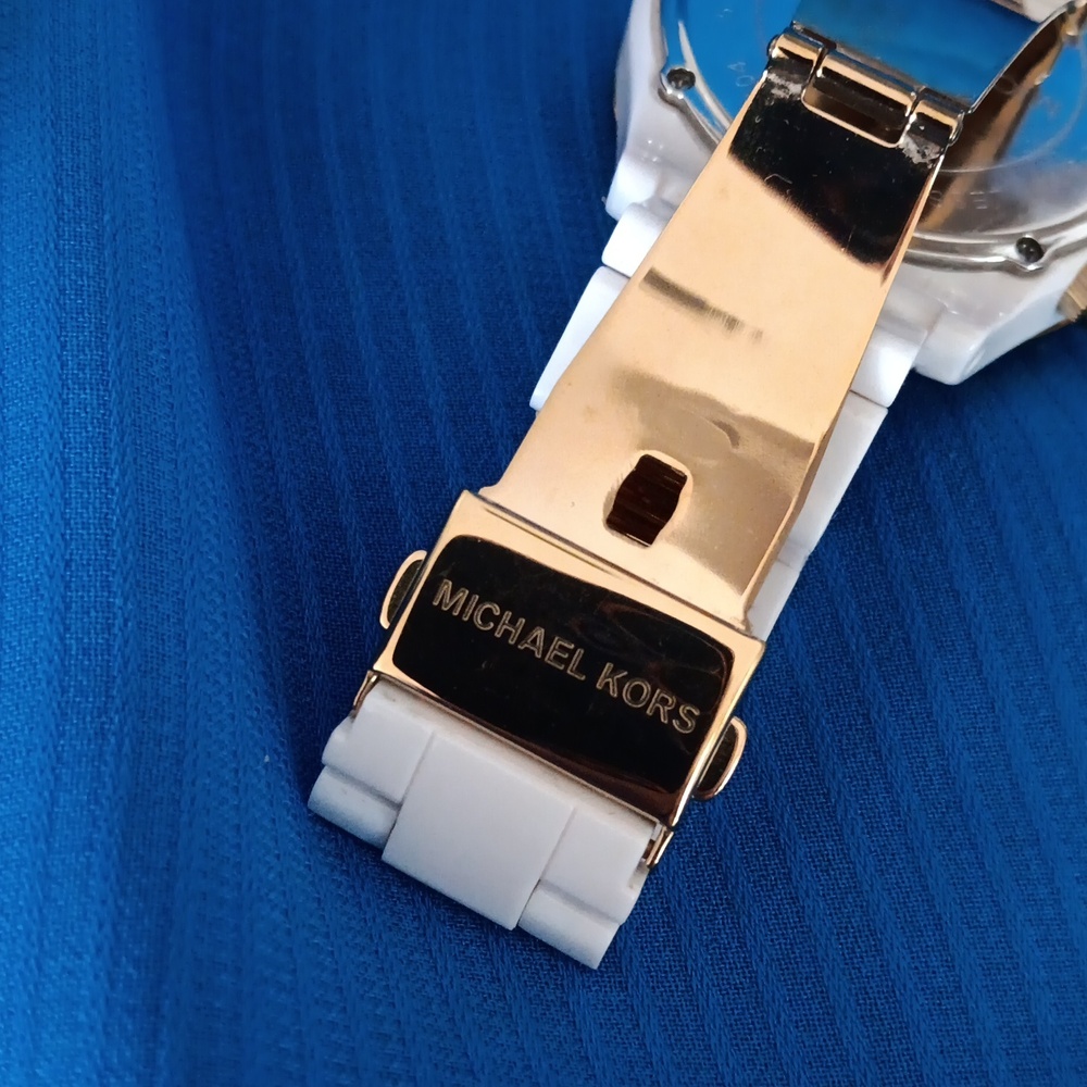 Michael Kors Watch - Picture 2 of 3